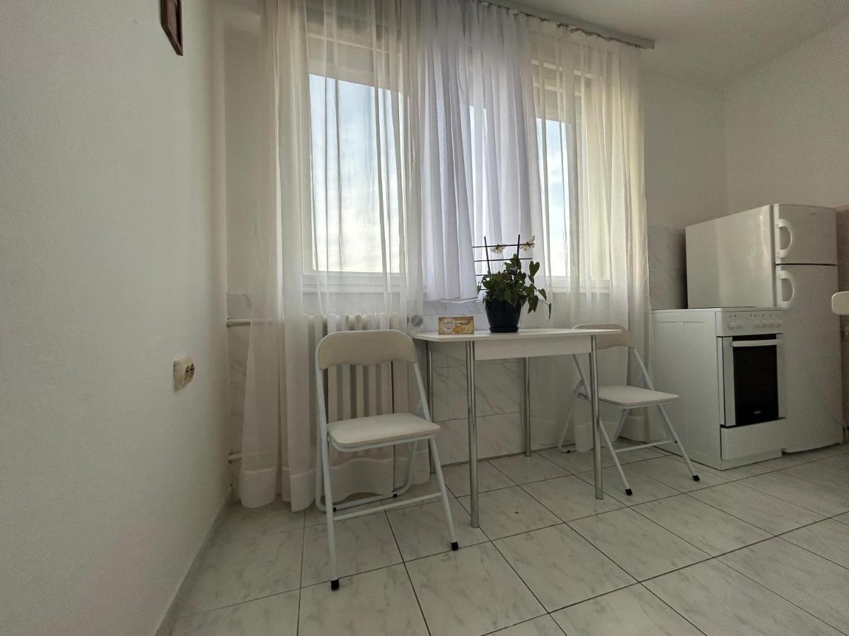 Kelti Lägenhet Belgrad Exteriör bild